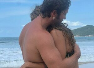 Cantante de Kchiporros y su foto osada en la playa
