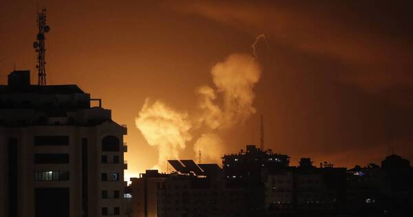 La Nación / Ejército israelí informó que 34 cohetes fueron lanzados desde Líbano