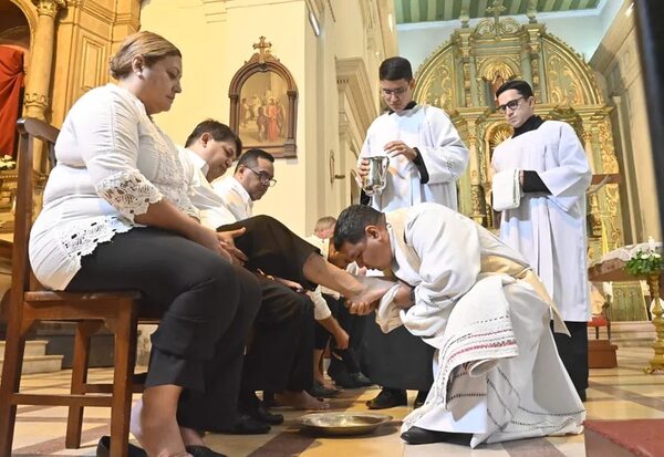 Párroco de la Catedral pide a gobernantes no actuar en beneficio personal - Política - ABC Color