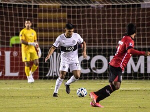 Olimpia igualó en Arequipa - APF