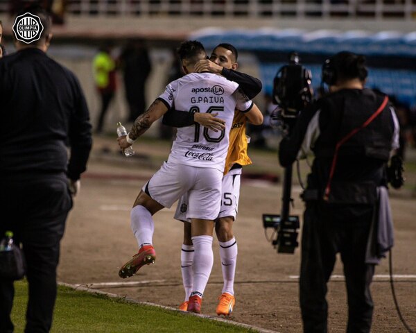 Versus / Olimpia sigue sin convencer, pero rescató un empate en los 2.300 metros de altura de Arequipa