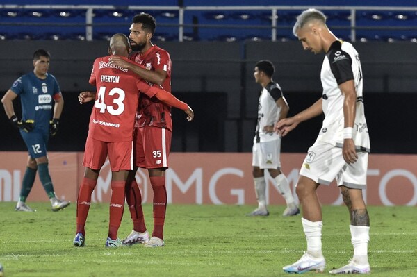 Tacuary sucumbe en Sajonia ante el Bragantino - Radio Imperio