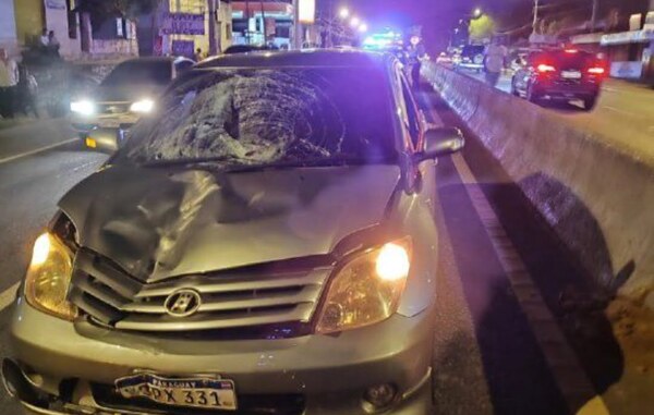 Un peatón muere tras ser arrollado por automóvil en Itauguá - Noticiero Paraguay