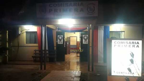 Pareja de saltantes despoja violentamente a una bombera de su motocicleta - Radio Imperio
