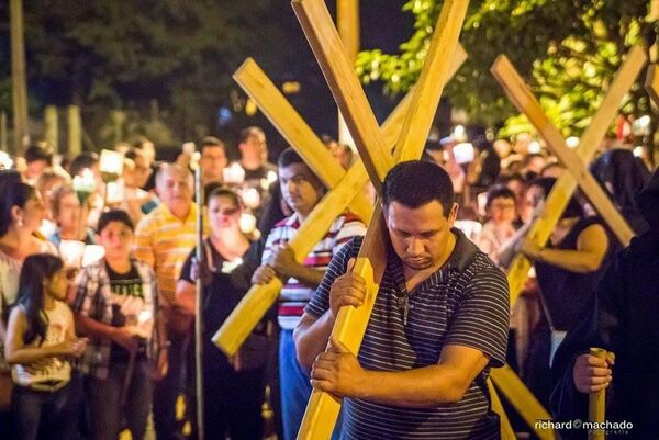Viacrucis Mayor se realiza hoy en Hernandarias | DIARIO PRIMERA PLANA