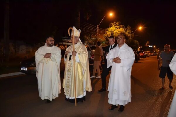 Padre Hermosilla de Caazapá se escondió tras escándalo con supuestas fotos eróticas en panfletos - Nacionales - ABC Color