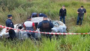 Hallan a mujer calcinada en su vehículo en Paraguarí