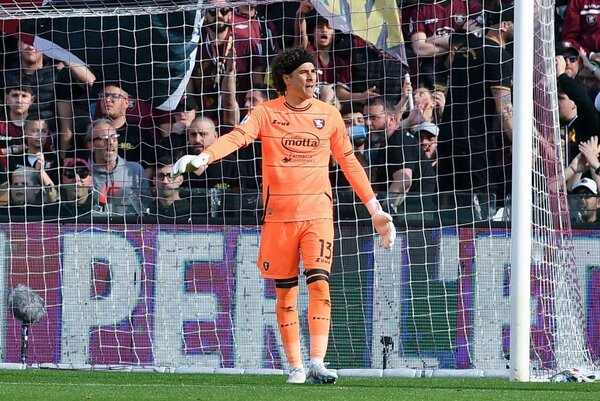Diario HOY | El mexicano Ochoa frustra al Inter