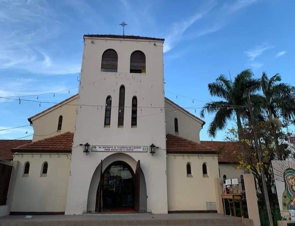 Sábado Santo: Horarios de misas de la Vigilia Pascual - Radio Imperio