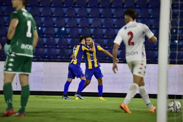 Sportivo Luqueño recibe a Guaireña en el segundo partido del día - Fútbol - ABC Color