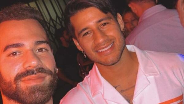 Llamativos piropos entre Renato Prono e Iván Torres en redes generan rumores