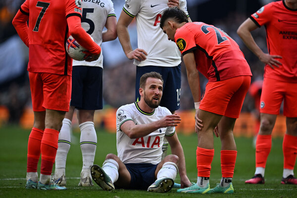 Versus / Con Enciso en cancha, Brighton cae ante Tottenham y se frena en su búsqueda de puestos europeos
