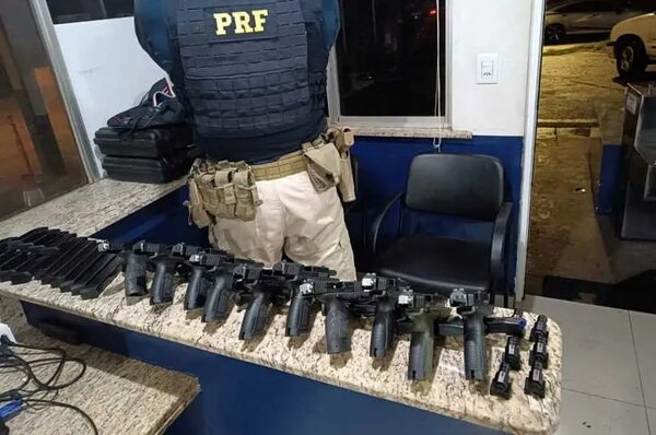 Nueva incautación de armas en la frontera entre Brasil y Paraguay - ABC en el Este - ABC Color
