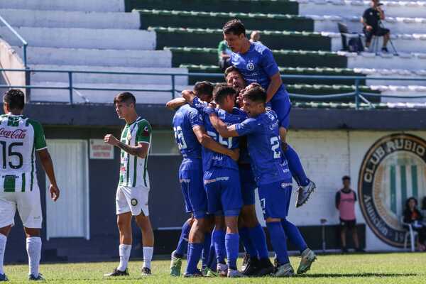 Diario HOY | Sol de América vuelve a ganar y lidera la Intermedia