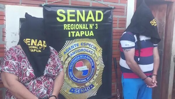 Detienen a dos personas por microtráfico en Hohenau - Policiales - ABC Color