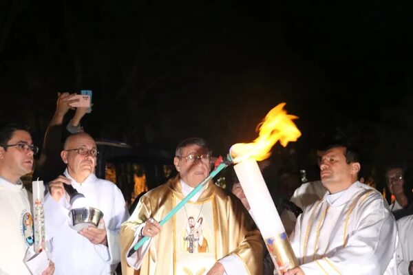 Mons. Valenzuela reclamó un horizonte esperanzador a actuales y futuras autoridades - Mundo - ABC Color