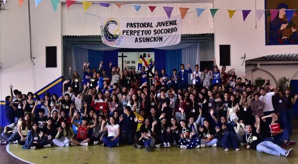 Jóvenes vivieron la Pascua Joven con alegría y encontraron comprensión - Nacionales - ABC Color