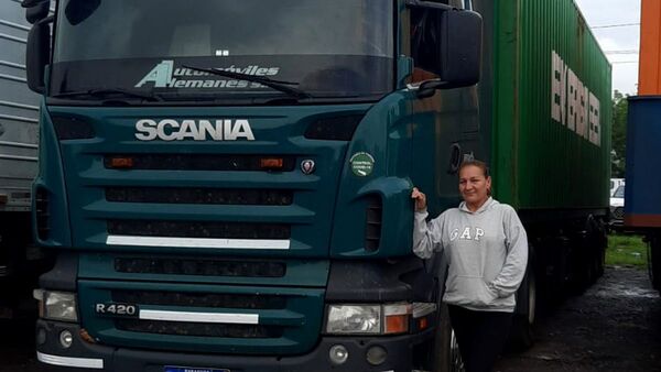 "Como camionera busco romper el prejuicio de que las mujeres no son para el volante"
