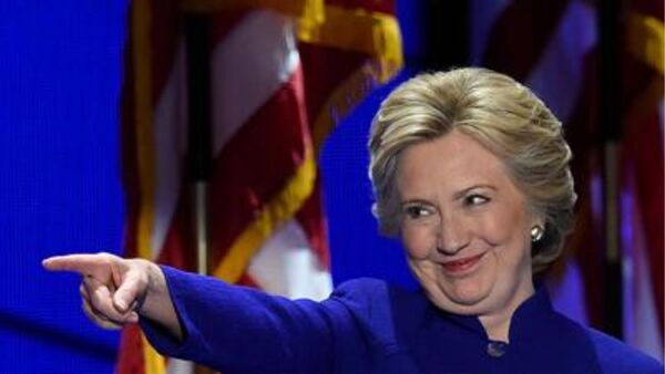 10 años de prisión por publicar memes de Hillary Clinton - Informatepy.com
