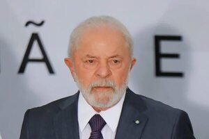 Brasil: Lula completa 100 días turbulentos de control de cuarteles y gestos sociales - Mundo - ABC Color