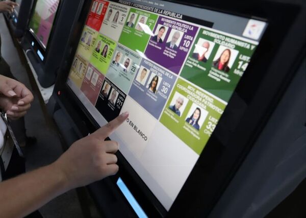 Más de 41.000 paraguayos en el extranjero habilitados para votar en elecciones generales
