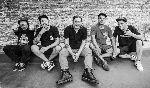Diario HOY | 2 Minutos y una nueva versión de "Aeropuerto" junto a Los Fabulosos Cadillacs