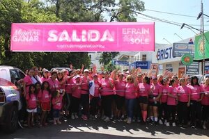 Con el eslogan “Mujeres ganar”, el equipo de Efraín Alegre realizó la caminata de 3k en Caacupé - Nacionales - ABC Color