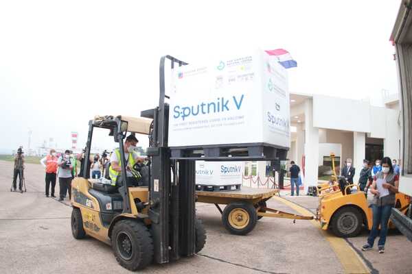 Llegaron 20.000 dosis de Sputnik V | 1000 Noticias