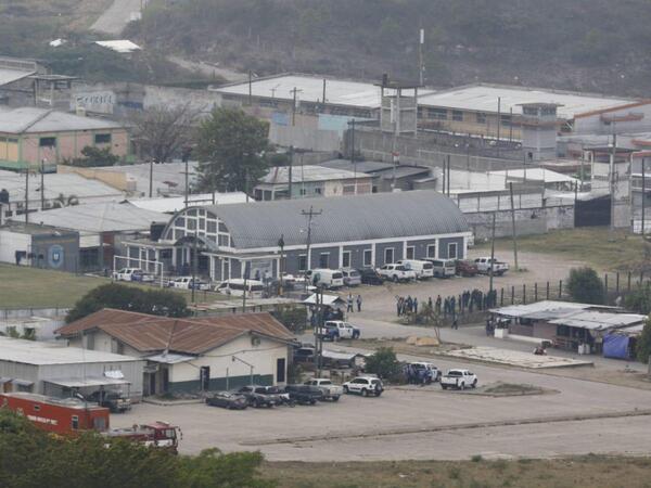 Diario HOY | Presidenta de Honduras intervendrá cárceles tras choques entre pandilleros presos