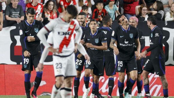 El Atlético de Madrid impone su ley en Vallecas