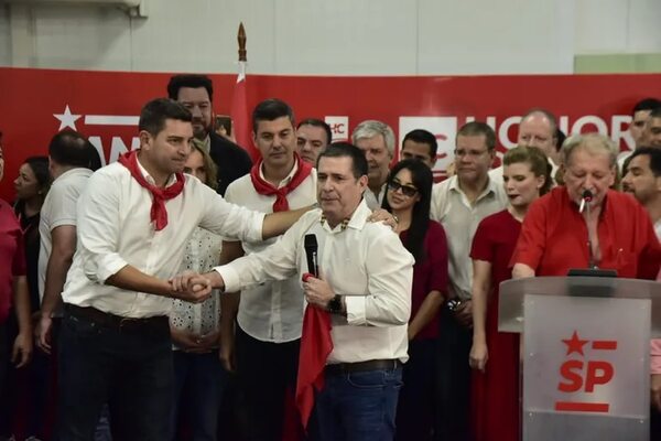 Cúpula cartista de la ANR sigue sin dar la plata para campaña y el “Día D”, a 20 días de las elecciones - Política - ABC Color