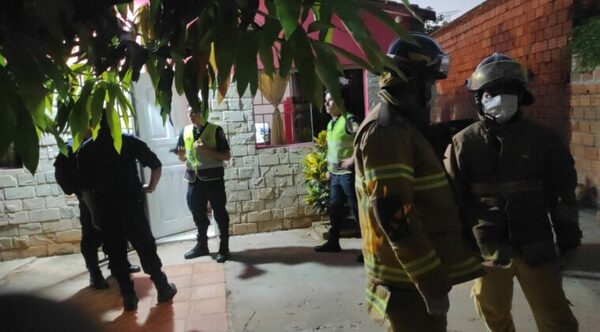 Hombre mata de un disparo en la cabeza a su hijastra de 17 años - Noticiero Paraguay