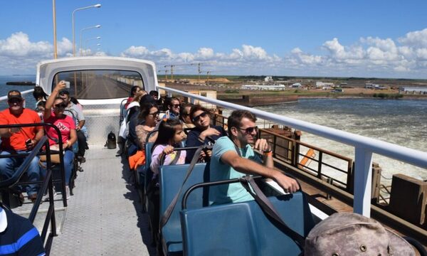 Más de 2.600 personas visitaron los circuitos turísticos de Yacyretá en Semana Santa