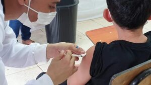 Vacunatorios ya reciben a muchos ciudadanos para la campaña de invierno - Nacionales - ABC Color