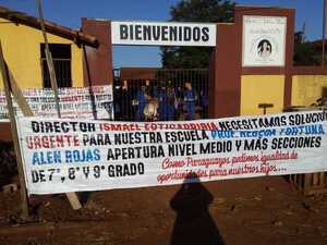 Ante falta de respuestas, alumnos toman escuela Rebeca Alen - Radio Imperio