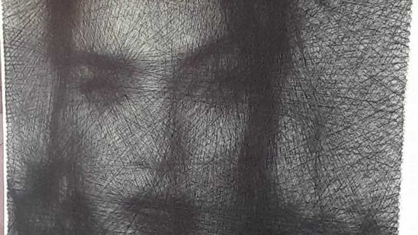 Joven artista hace retratos con clavos e hilos