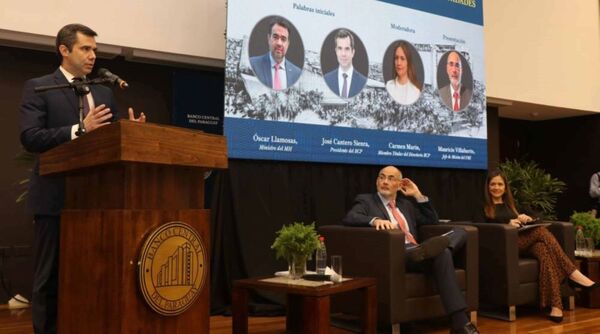 Gobierno acuerda con el FMI crear la superintendencia de pensiones