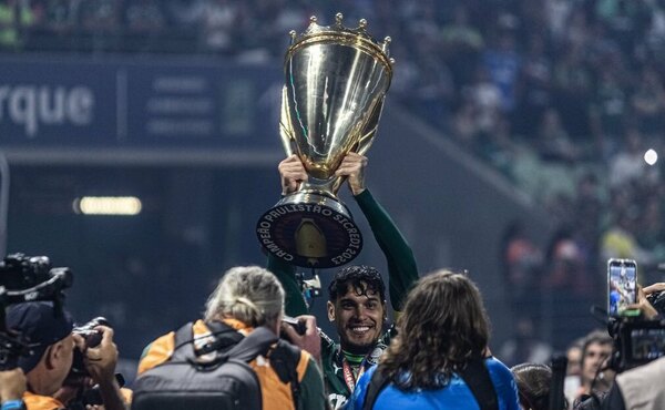 Versus / Gustavo Gómez, la leyenda guaraní del Palmeiras