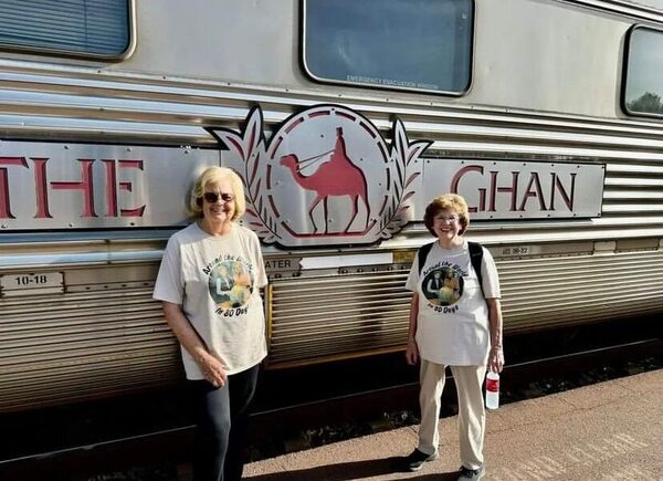 Sandy y Ellie las amigas de 81 años que viajan por todo el mundo