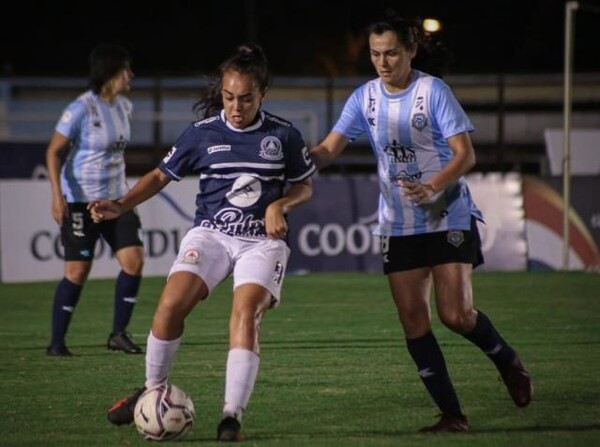Vuelve el fútbol femenino - APF