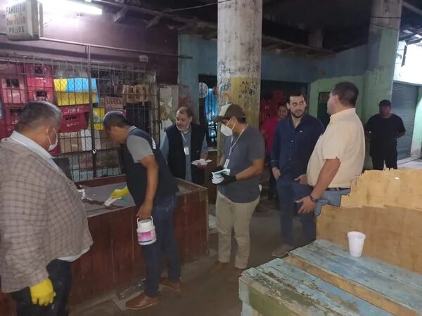 Más de 50 ratas se encontraron en el Mercado 4, tras fumigación municipal - Nacionales - ABC Color