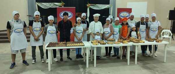 Hildebrand impulsó taller de confitería a fin de dotar de habilidades a ciudadanos de Villa Elisa