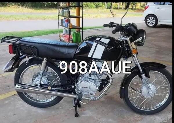 Robamotos asaltan a un trabajador en Mora Cué •