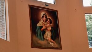 Roban imagen de la Virgen de Schoenstatt de una capilla