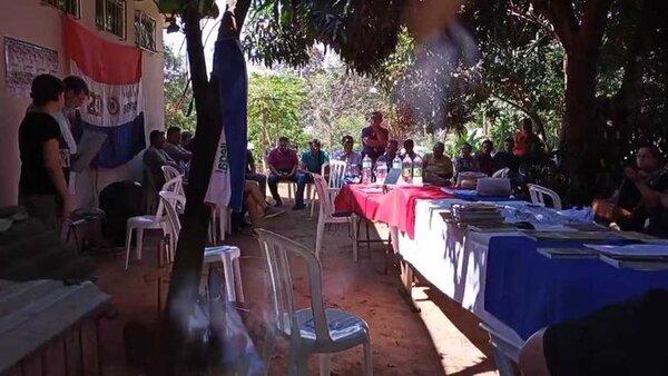 Encuentro de dirigentes de la Concertación de Alto Paraná