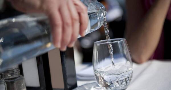 La Nación / Erssan constata alto nivel de agua contaminada, tras denuncia de insalubridad de aguateras