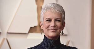 La Nación / Jamie Lee Curtis expresó su apoyo a Karol G sobre foto editada: “No somos IA”