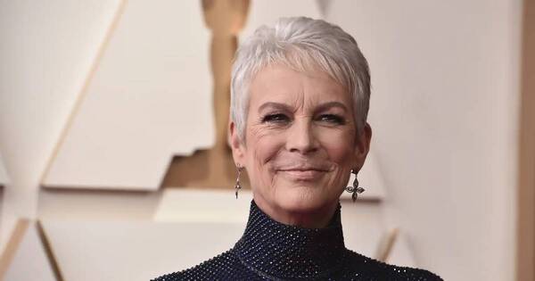 La Nación / Jamie Lee Curtis expresó su apoyo a Karol G sobre foto editada: “No somos IA”
