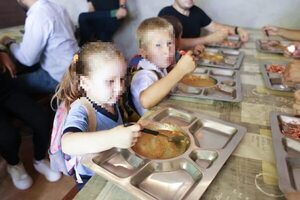 Almuerzo escolar: ¿Cuánto se pagará por cada plato de comida en Alto Paraná?  - ABC en el Este - ABC Color