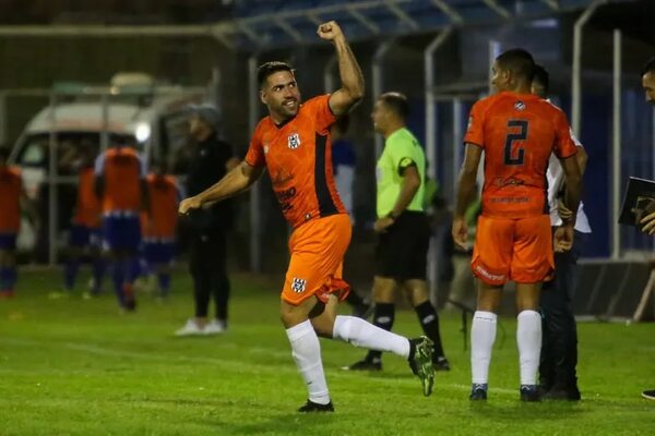 División Intermedia: El “Gallo” se lleva los puntos a la terraza del país - Fútbol de Ascenso de Paraguay - ABC Color